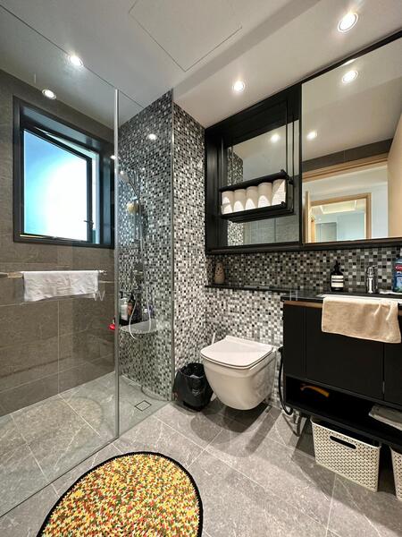 The Antares Condominium For Sale at S$ 1,520,000 | PropertyGuru Singapore - Bathroom