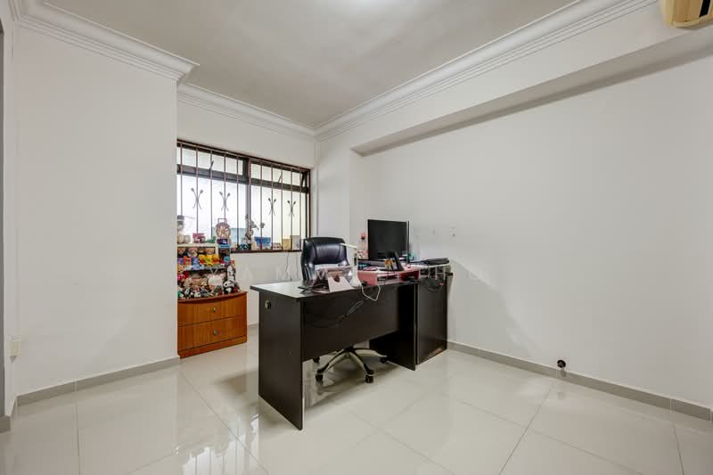 176 Lompang Road, 176 Lompang Road, 3 Bedrooms, 1,087 sqft, HDB Flat For Sale, by Yammie Ho, 500044520 - Study - PropertyGuru.com.sg