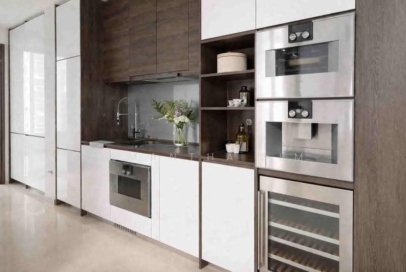The Scotts Tower Condominium For Sale at S$ 1,320,000 | PropertyGuru Singapore - Kitchen
