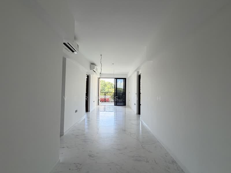 Sceneca Residence, Tanah Merah Kechil Link, 3 Bedrooms, 1,044 sqft, Condominium For Sale, by Vernis Goh, 500044623 - Corridor - PropertyGuru.com.sg