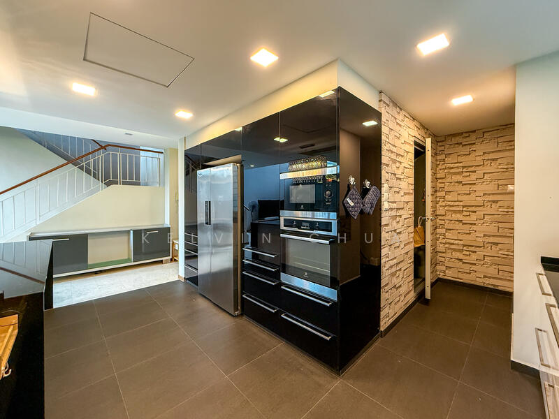 Fully-furnished kitchen