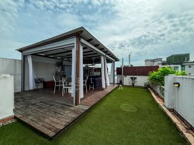 For Sale - The Quintet