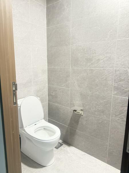 Stellar @ Tampines, 12 Tampines North Drive 4, 1,690 sqft, Factory / Workshop (B2) For Rent, by Jacqueline Wong, 500044846 - Washroom - CommercialGuru.com.sg