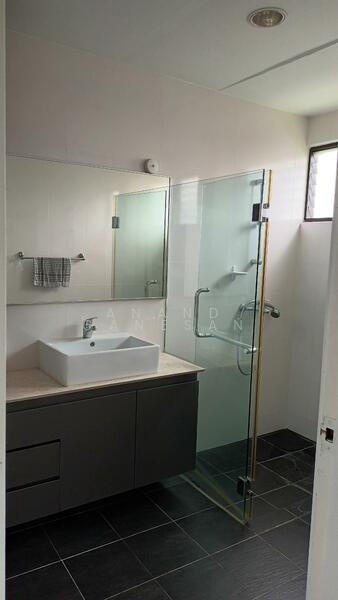 Detached House @ Chestnut Crescent, Chestnut Crescent, 4 Bedrooms, 4,000 sqft, Detached House For Rent, by Anand Ganesan, 500044849 - Bathroom - PropertyGuru.com.sg