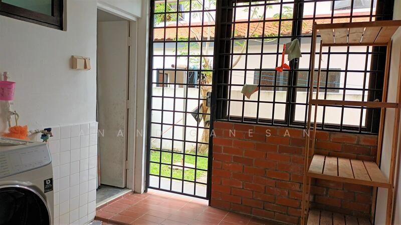 Detached House @ Chestnut Crescent, Chestnut Crescent, 4 Bedrooms, 4,000 sqft, Detached House For Rent, by Anand Ganesan, 500044849 - Entrance - PropertyGuru.com.sg