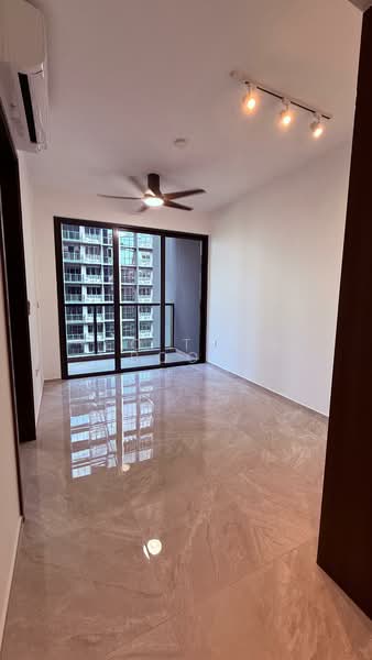 Tembusu Grand, 98 Jalan Tembusu, 1 Bedroom, 527 sqft, Condominium For Sale, by Yeo Tong Boon, 500044866 - Interior - PropertyGuru.com.sg
