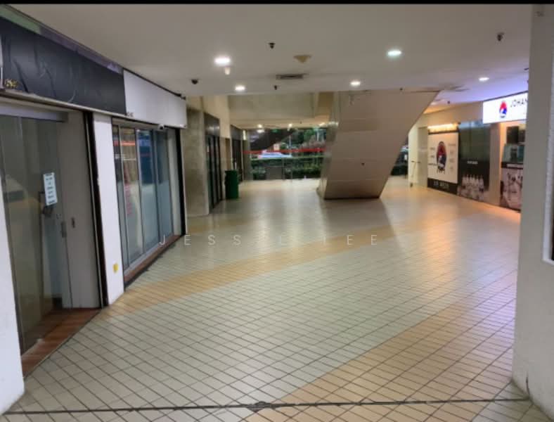 Upper Serangoon Shopping Centre, 756 Upper Serangoon Road, 238 sqft, Mall Shop For Rent, by Jessie Lee, 500044873 - Corridor - CommercialGuru.com.sg