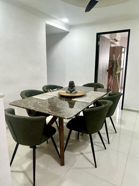 682 Choa Chu Kang Crescent HDB Flat For Sale at S$ 700,000 | PropertyGuru Singapore