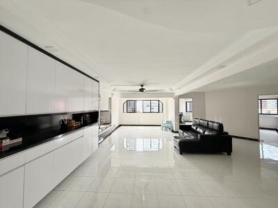 For Sale - 110 Bukit Batok West Avenue 6