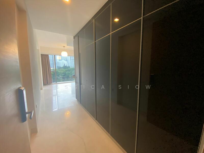 entrace with shoe cabinets