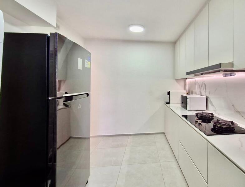 476 Segar Road HDB Flat For Sale at S$ 600,000 | PropertyGuru Singapore - Kitchen