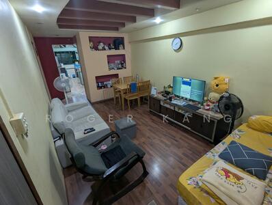 For Rent - 879 Tampines Avenue 8