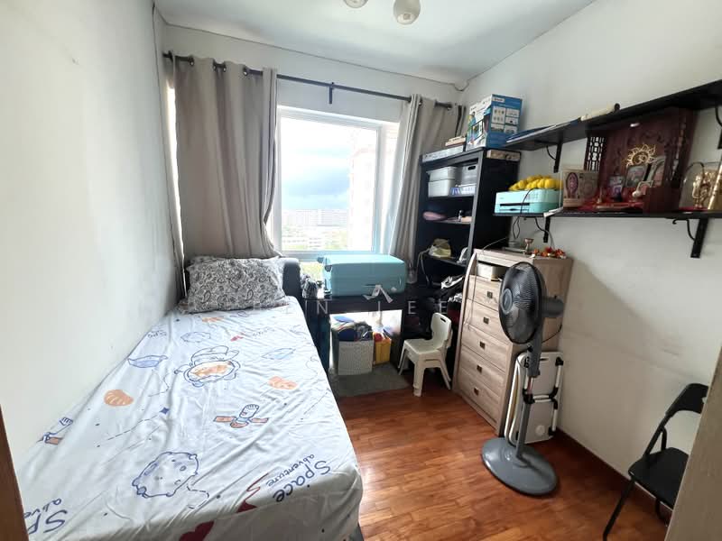 Waterview, 91 Tampines Avenue 1, 2 Bedrooms, 786 sqft, Condominium For Sale, by Ben Lee, 500045010 - Bedroom - PropertyGuru.com.sg