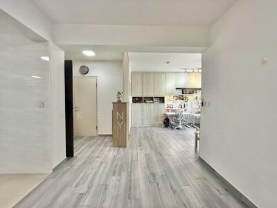 For Sale - 461B Bukit Batok West Avenue 8