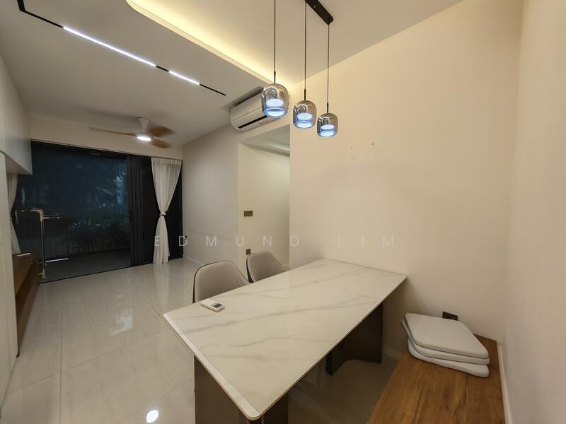 Riverfront Residences Condominium For Sale at S$ 1,588,888 | PropertyGuru Singapore - Dining Room