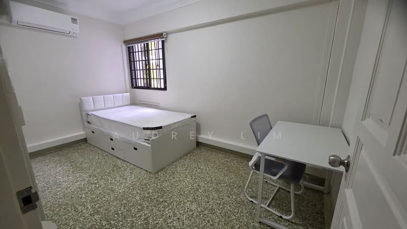 427 Clementi Avenue 3, 427 Clementi Avenue 3, Room Rental, 170 sqft, HDB Flat For Rent, by Audrey Lim, 500045101 - Common bedroom - PropertyGuru.com.sg