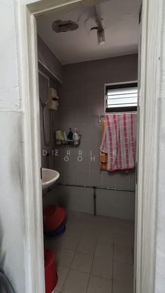 Rare Telok Blangah Shophouse/ Highest Footfall stretch/ $10k Rental Potential, Telok Blangah Crescent, 1,485 sqft, Shop / Shophouse For Sale, by Derrick Goh, 500045132 - Toilet - CommercialGuru.com.sg