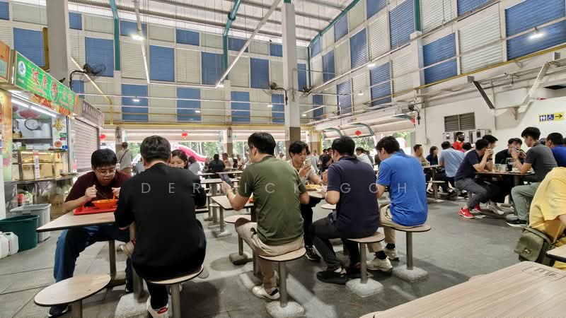 Rare Telok Blangah Shophouse/ Highest Footfall stretch/ $10k Rental Potential, Telok Blangah Crescent, 1,485 sqft, Shop / Shophouse For Sale, by Derrick Goh, 500045132 - Working crowd - CommercialGuru.com.sg
