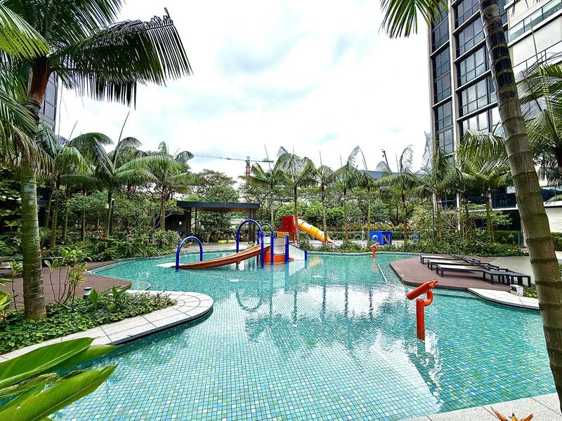 Playground facilities 