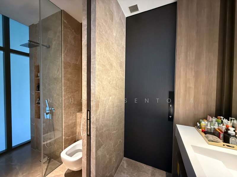 Leedon Residence, 16 Leedon Heights, 4 Bedrooms, 4,607 sqft, Condominium For Sale, by Anthony Sentosa, 500045239 - Bathroom - PropertyGuru.com.sg