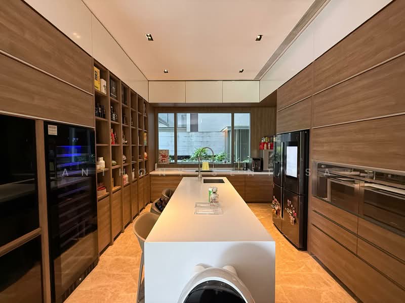 Leedon Residence, 16 Leedon Heights, 4 Bedrooms, 4,607 sqft, Condominium For Sale, by Anthony Sentosa, 500045239 - Kitchen - PropertyGuru.com.sg
