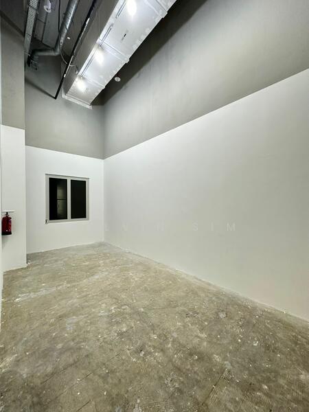 The MidTown, 1187 Upper Serangoon Road, 764 sqft, Mall Shop For Sale, by Melvin Sim, 500045276 - Interior - CommercialGuru.com.sg