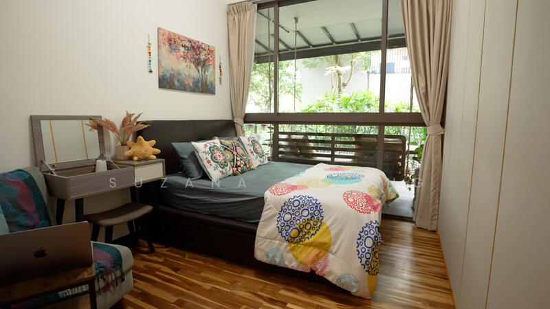 Bedroom 2 with Floor to Ceiling Cupboard