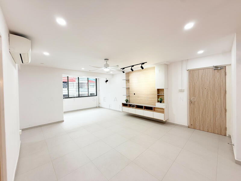 42 Circuit Road HDB Flat For Sale at S$ 880,000 | PropertyGuru Singapore - Living Room