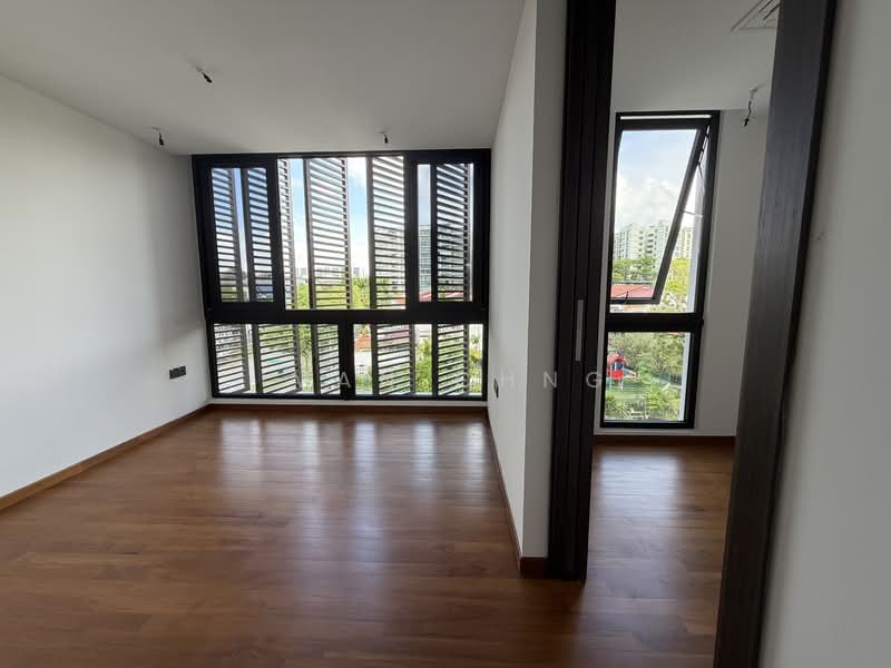 ⭐️⭐️LANDED7772 @ 5BRs Brand New Semi Detached in quiet landed estate | Simei MRT Semi-Detached House For Sale at S$ 6,080,000 | PropertyGuru Singapore - Junior Master Suite
