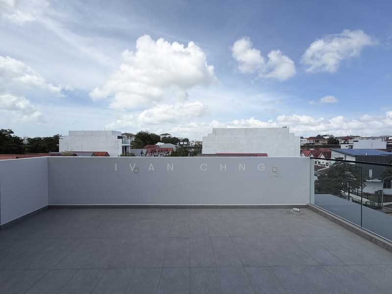 ⭐️⭐️LANDED7772 @ 5BRs Brand New Semi Detached in quiet landed estate | Simei MRT Semi-Detached House For Sale at S$ 6,080,000 | PropertyGuru Singapore - Roof Terrace