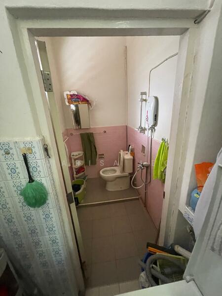 D11 Watten Estate - suitable for rebuild, 1km NYPS & RGPS Semi-Detached House For Sale at S$ 12,700,000 | PropertyGuru Singapore