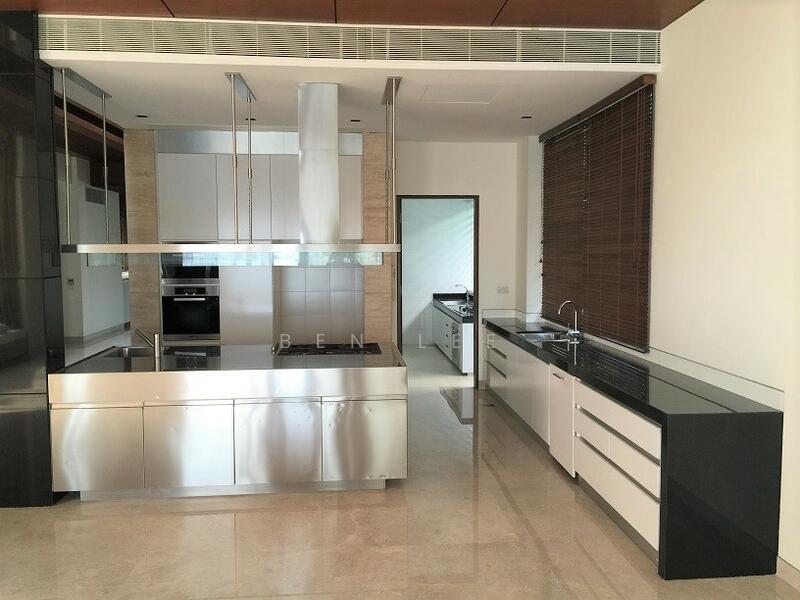 Perfect seaview Ocean drive, Ocean drive, 6 Bedrooms, 11,200 sqft, Bungalow House For Sale, by Ben Lee, 500045398 - Kitchen - PropertyGuru.com.sg