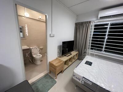 For Sale - People's Park Complex