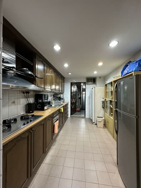 Orchard Towers, 1 Claymore Drive, Orchard / River Valley, Room Rental, 96 sqft, Apartment For Rent, by Ashley from Whitewinds Coliving, 500045420 - Kitchen - PropertyGuru.com.sg