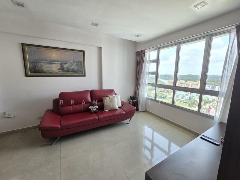 130A Lorong 1 Toa Payoh HDB Flat For Sale at S$ 1,250,000 | PropertyGuru Singapore - Living Room