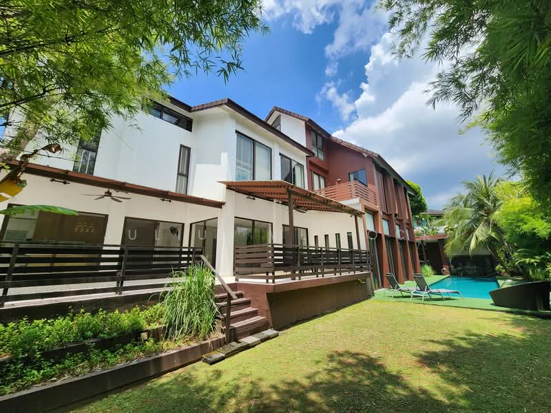 Cluny Park GCB Good Class Bungalow, Cluny Park | Nassim | Holland | Bukit Timah, 6 Bedrooms, 12,000 sqft, Bungalow House For Rent, by Julius WL Fock, 500045452 - Exterior - PropertyGuru.com.sg