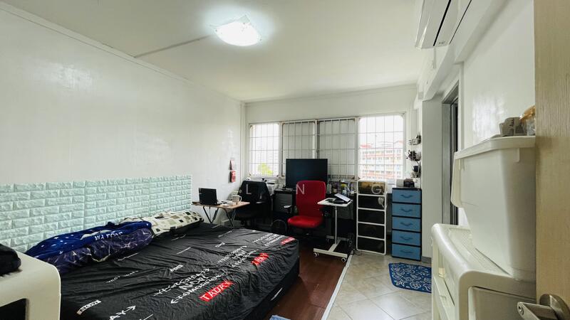 For Sale - 703 Jurong West Street 71