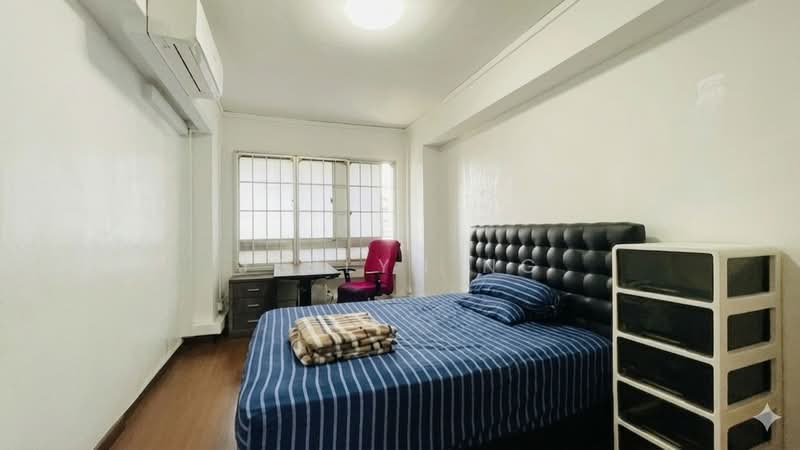 703 Jurong West Street 71, 703 Jurong West Street 71, 3 Bedrooms, 1,356 sqft, HDB Flat For Sale, by Jeslyn Ng, 500045481 - Bedroom - PropertyGuru.com.sg