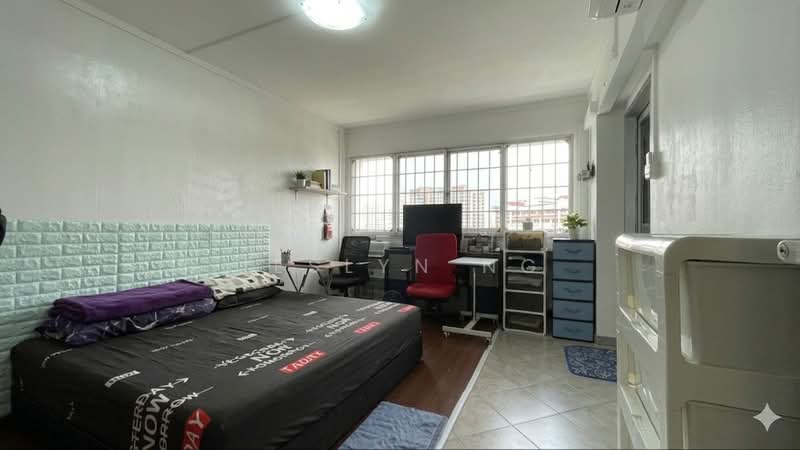 703 Jurong West Street 71, 703 Jurong West Street 71, 3 Bedrooms, 1,356 sqft, HDB Flat For Sale, by Jeslyn Ng, 500045481 - Bedroom - PropertyGuru.com.sg