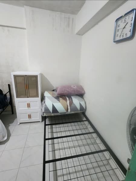 211 Boon Lay Place, 211 Boon Lay Place, Room Rental, 100 sqft, HDB Flat For Rent, by Ina Sultan, 500045485 - Bedroom - PropertyGuru.com.sg