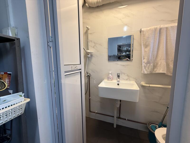 6 Toh Yi Drive HDB Flat For Sale at S$ 1,480,000 | PropertyGuru Singapore - Bathroom