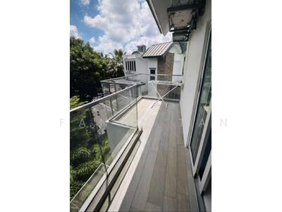 For Rent - Loft @ Stevens