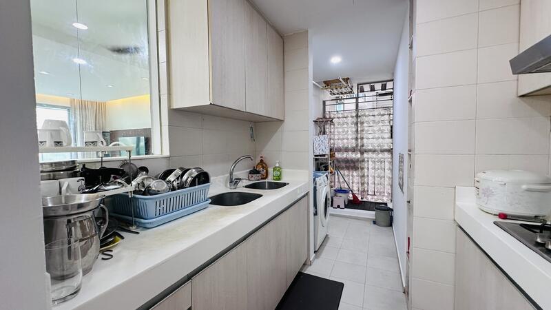 For Sale - The Quartz