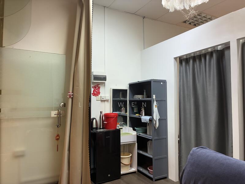 Undervalued Enbloc Potential High Rental Yield Linked To Havelock MRT, Alexandra / Commonwealth, 258 sqft, Other Retail For Sale, by Liz Weng, 500045642 - Interior - CommercialGuru.com.sg
