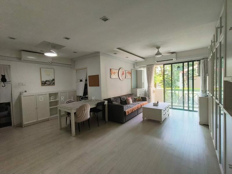West Bay Condo, 50 West Coast Crescent, 2 Bedrooms, 872 sqft, Condominium For Sale, by Derick Foo, 500045657 - Living Room - PropertyGuru.com.sg
