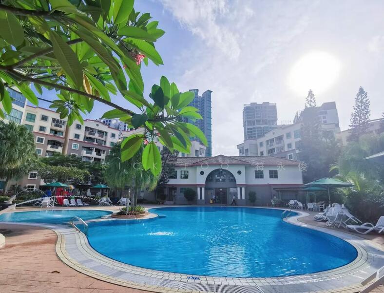 West Bay Condo, 50 West Coast Crescent, 2 Bedrooms, 872 sqft, Condominium For Sale, by Derick Foo, 500045657 - Exterior - PropertyGuru.com.sg