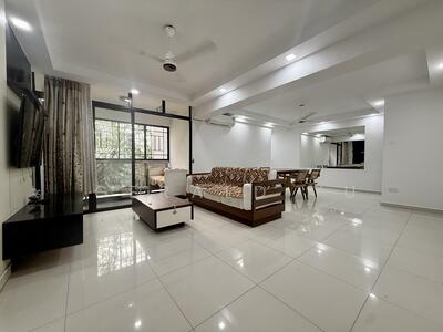 For Rent - 291C Compassvale Street