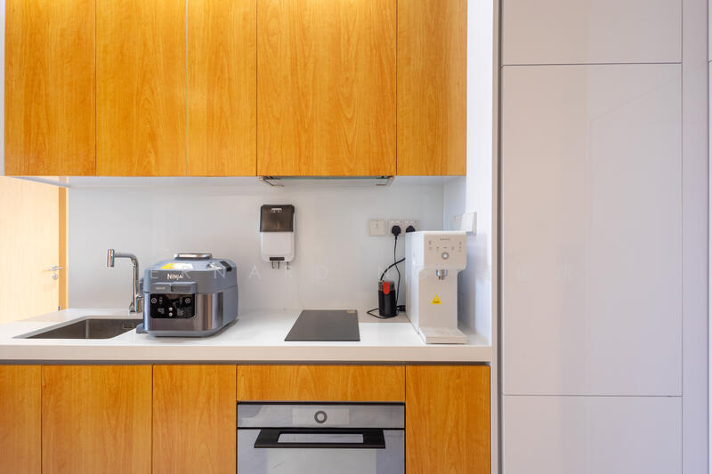 Peak Residence Condominium For Sale at S$ 1,380,000 | PropertyGuru Singapore - Kitchen