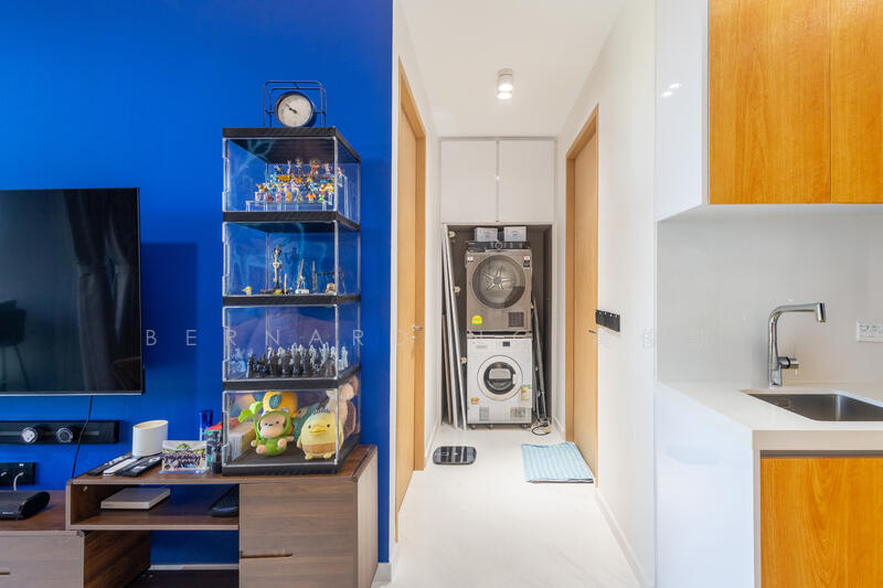 Peak Residence Condominium For Sale at S$ 1,380,000 | PropertyGuru Singapore - Interior