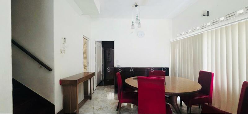 FH Semi-D, Regular land plot, Mins walk to Tan Kah Kee MRT Semi-Detached House For Sale at S$ 12,700,000 | PropertyGuru Singapore - Dining Room